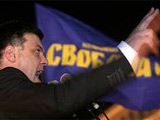 «Ахметов, Суркис – холуи Москвы!». Тягнибок им судья?